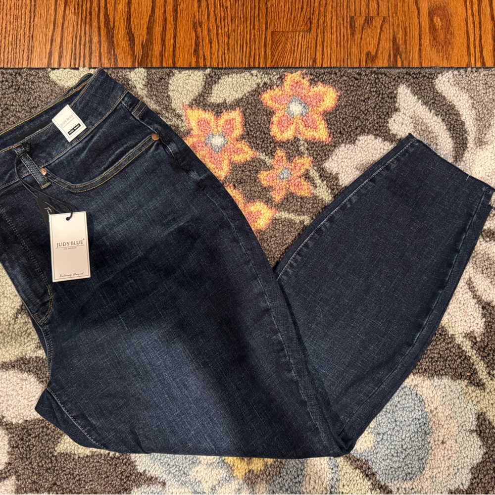 NWT Judy Blue jeans 20w